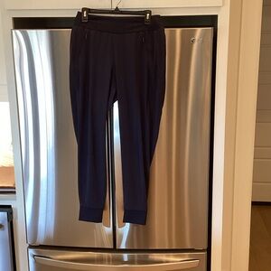 Athleta Women’s Dark Navy Athletic Leggings